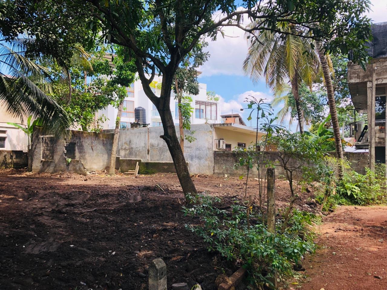 13.8P Prime Residential Land for Sale in Thalapathpitiya, Nugegoda